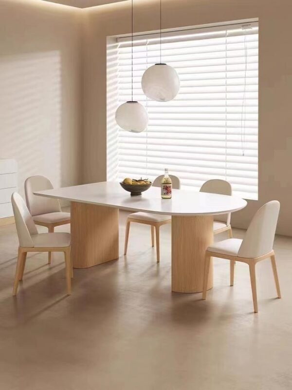 FINN Dining Table
